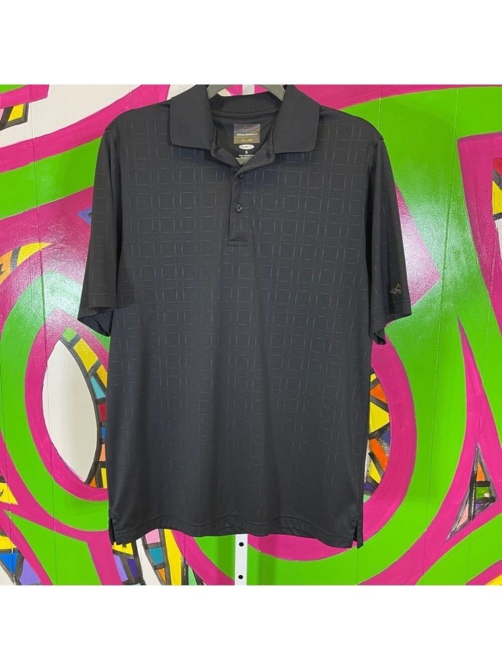 Greg Norman, Play Dry Golf Polo Shirt. Size Small. In excellent condition!
